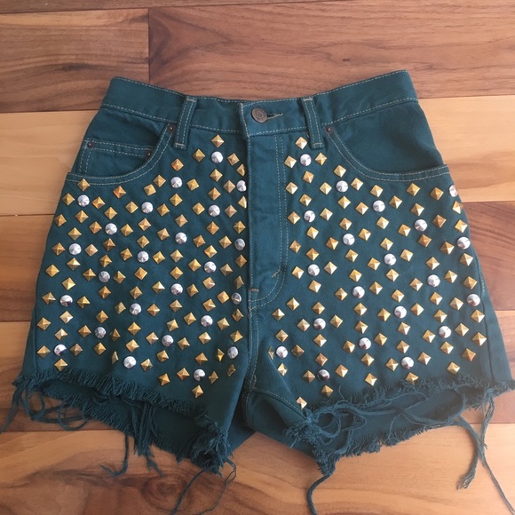 Vintage guess denim shorts - Picture 3 of 3